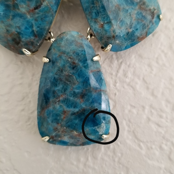 Kendra Scott Harlow Statement Necklace - Picture 5 of 5